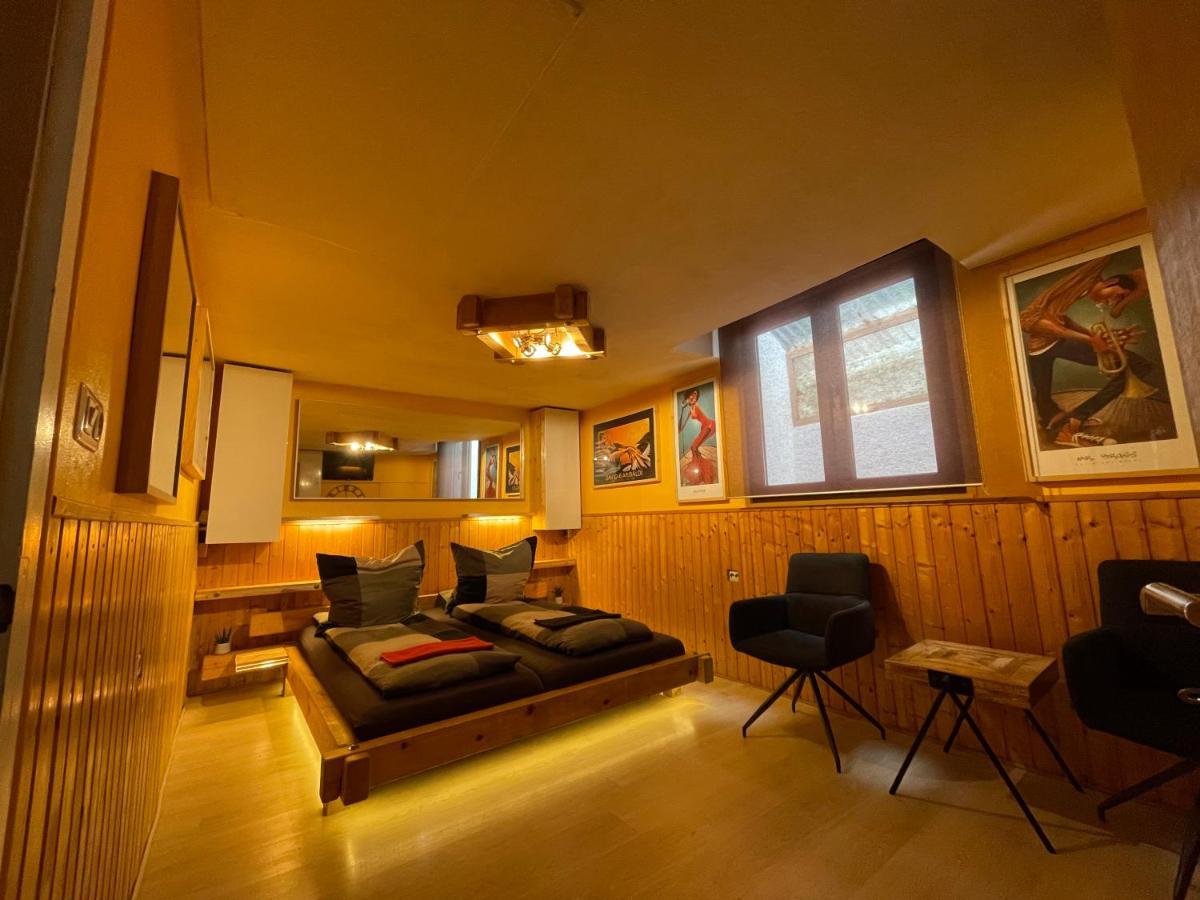 Villa Direkt Am Main Karlstadt Esterno foto